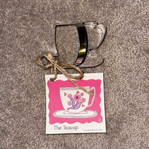 Anne Clark “The Teacup” Cookie Cutter! - Picture 1 of 4